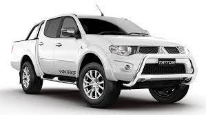 MITSUBISHI TRITON GLX 2015